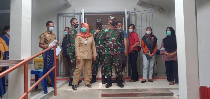 Tinjau Lokasi Serbuan Vaksinasi, Dandim 0429/Lamtim Ajak Masyarakat Tetap Patuhi Prokes